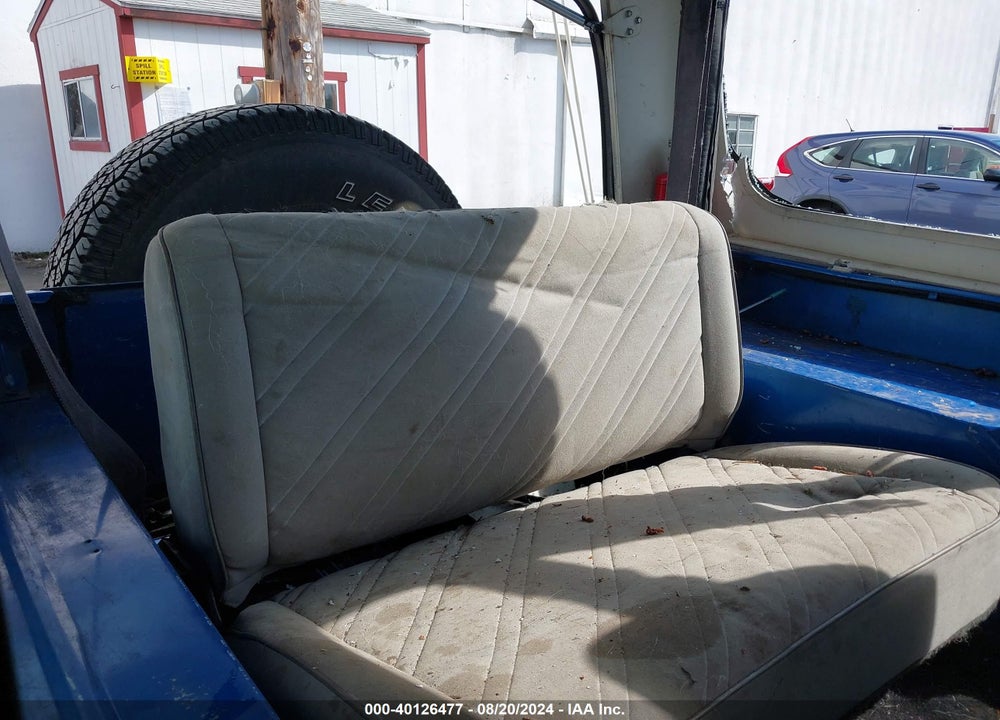 1992 JEEP WRANGLER / YJ VIN: 2J4FY29S8NJ501761