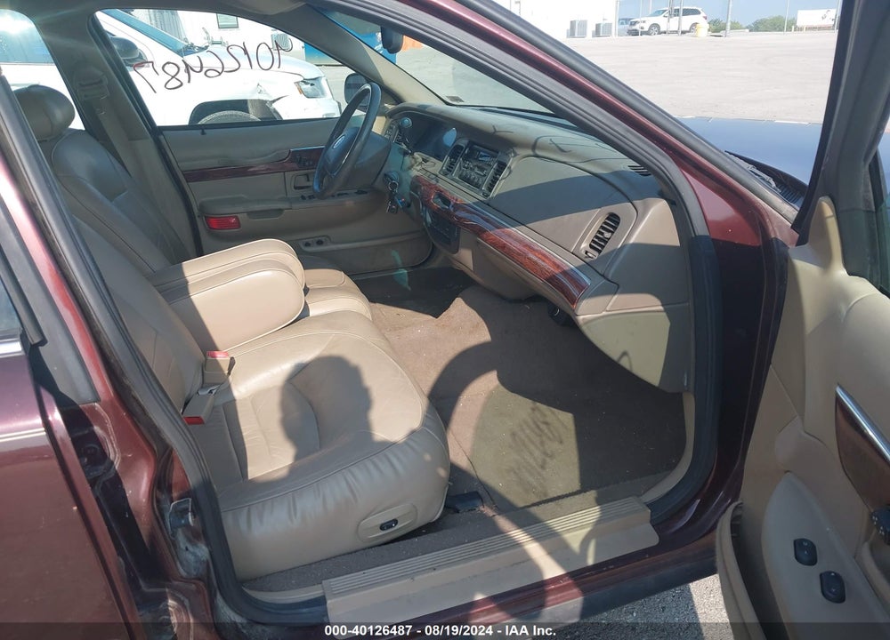 2001 MERCURY GRAND MARQUIS VIN: 2MEFM75W81X658056