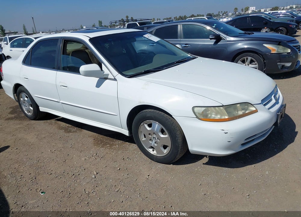 2002 HONDA ACCORD 3.0 EX VIN: 1HGCG16562A015196