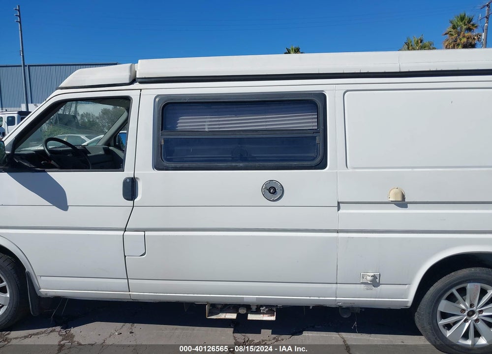 1995 VOLKSWAGEN EUROVAN CAMPER/TRANSPORTER VIN: WV2EE0700SH002317