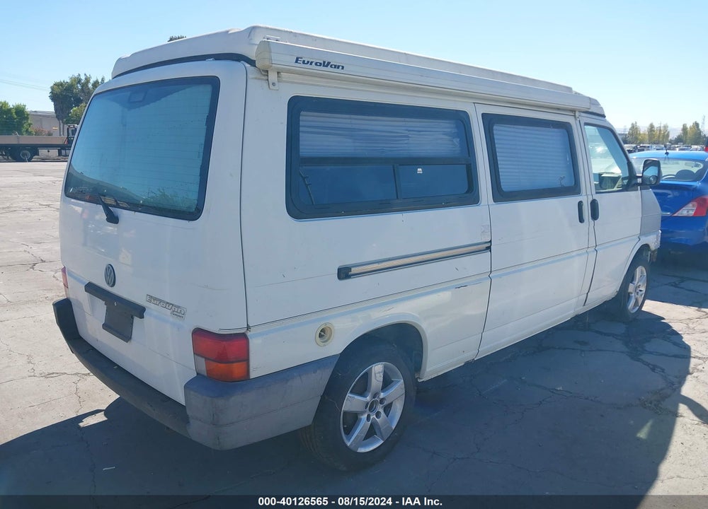 1995 VOLKSWAGEN EUROVAN CAMPER/TRANSPORTER VIN: WV2EE0700SH002317
