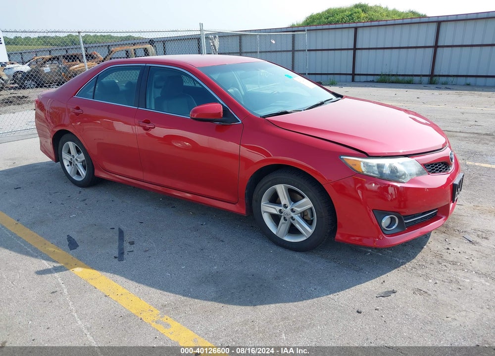 2013 TOYOTA CAMRY SE VIN: 4T1BF1FK6DU659071