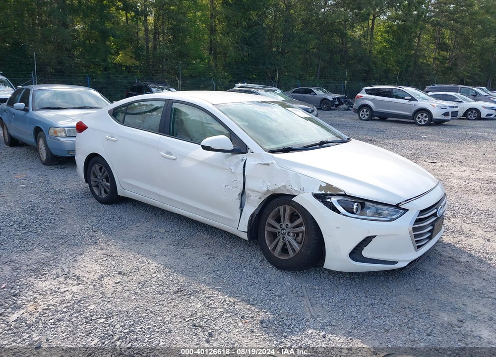 2018 HYUNDAI ELANTRA SEL VIN: 5NPD84LF4JH300758