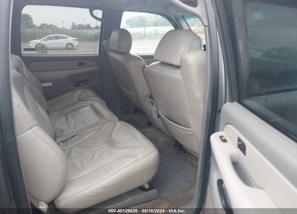 2000 GMC YUKON XL 1500 SLT VIN: 3GKFK16T2YG137982