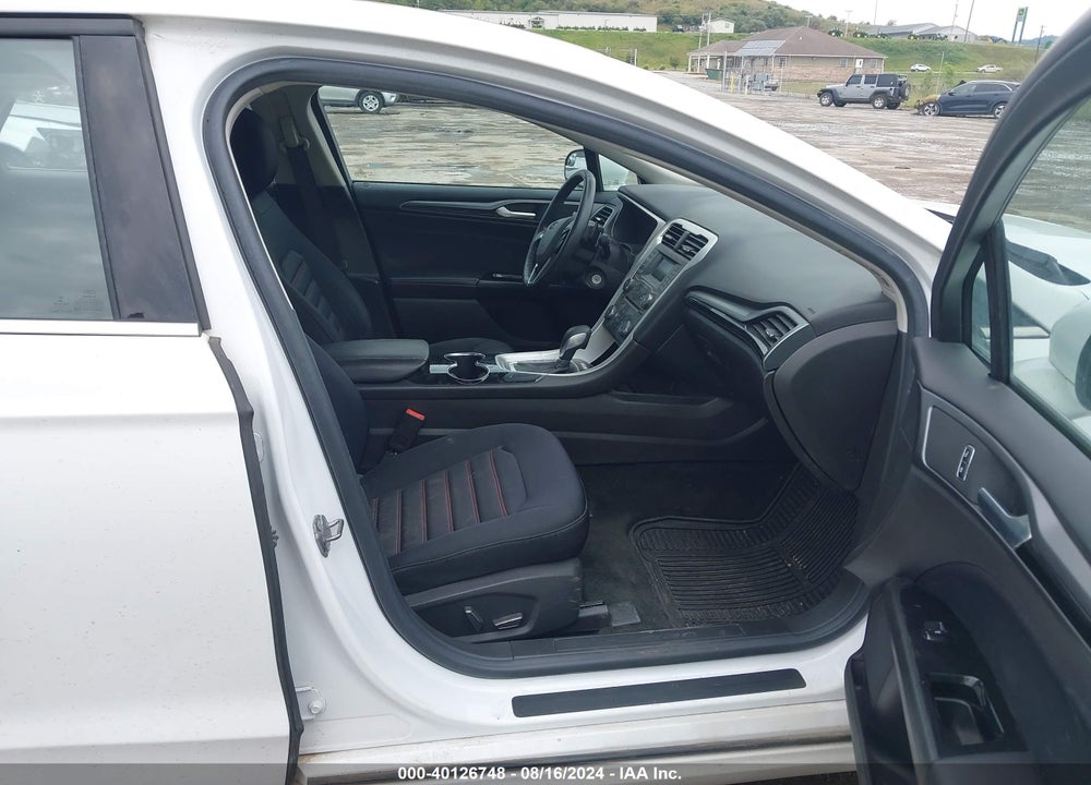 2016 FORD FUSION SE VIN: 3FA6P0T95GR395289