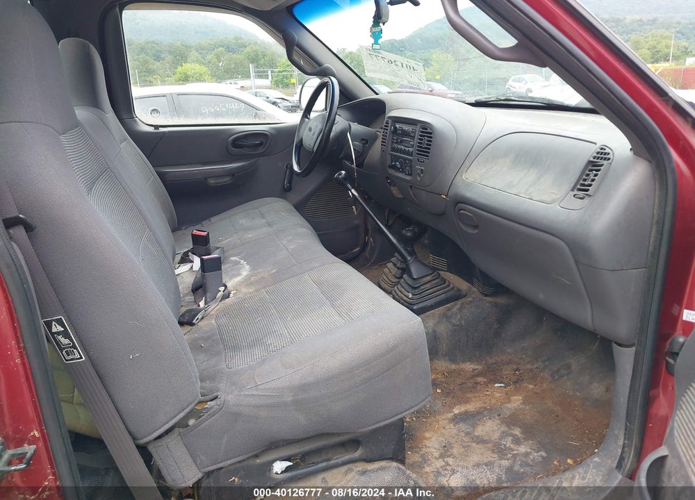 2001 FORD F-150 XL/XLT VIN: 1FTZF18201NA53111