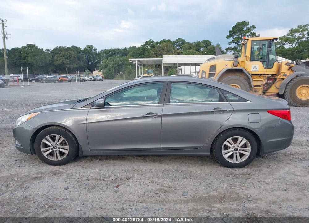 2013 HYUNDAI SONATA GLS VIN: 5NPEB4AC5DH622053