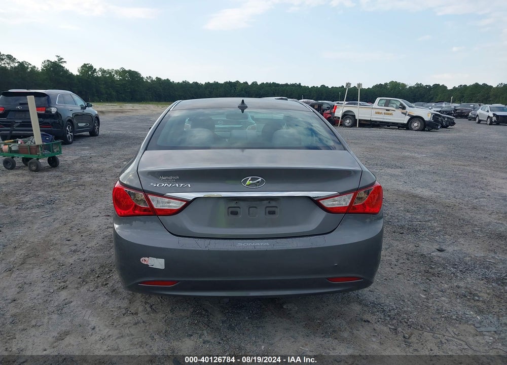2013 HYUNDAI SONATA GLS VIN: 5NPEB4AC5DH622053