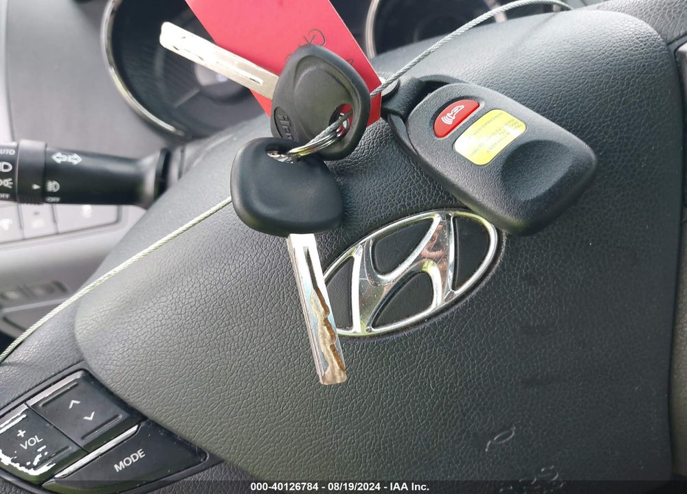 2013 HYUNDAI SONATA GLS VIN: 5NPEB4AC5DH622053