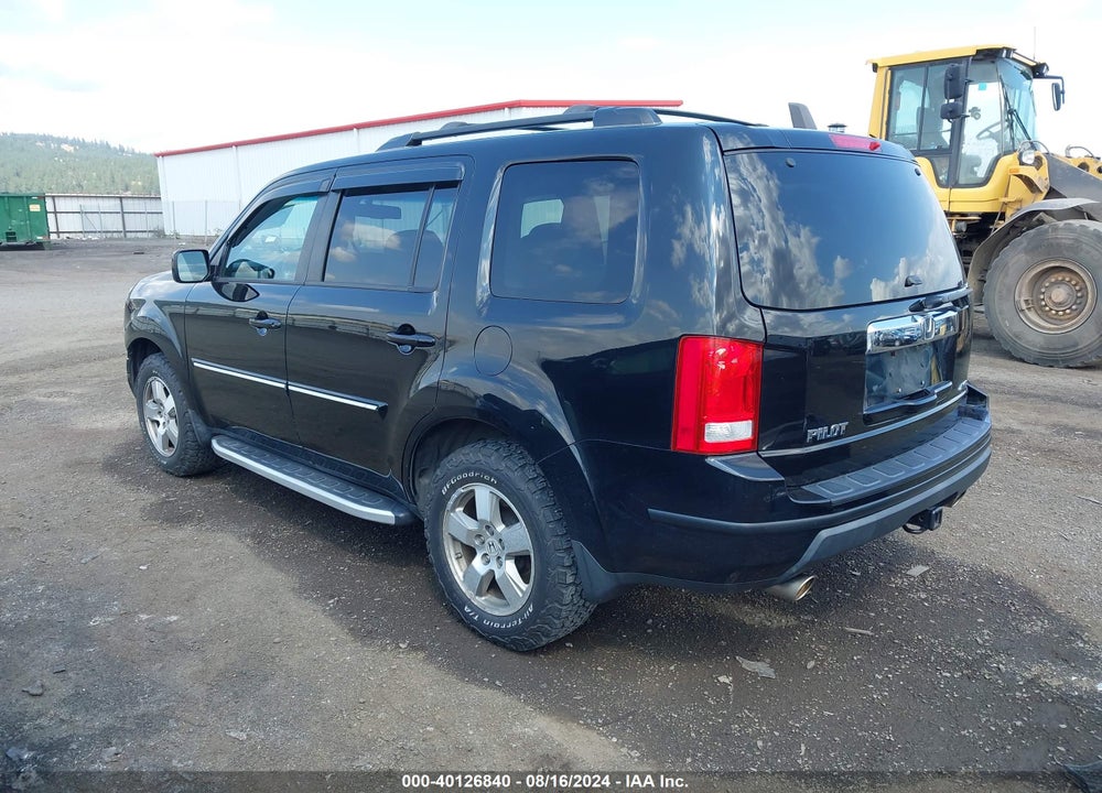2011 HONDA PILOT EX-L VIN: 5FNYF4H51BB025017
