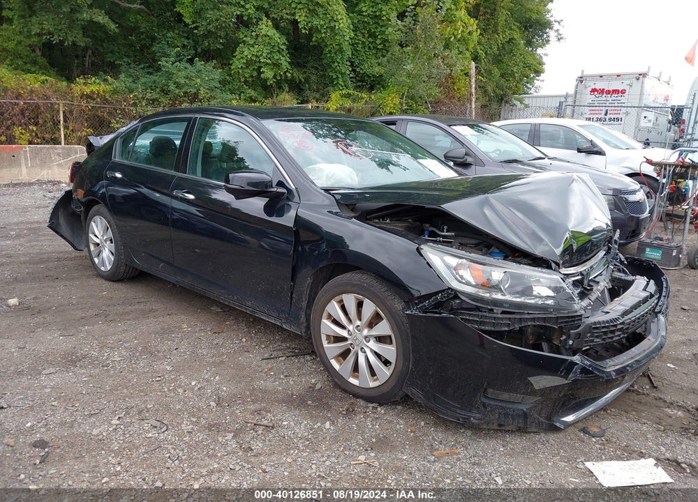 2015 HONDA ACCORD EX-L V-6 VIN: 1HGCR3F88FA037688