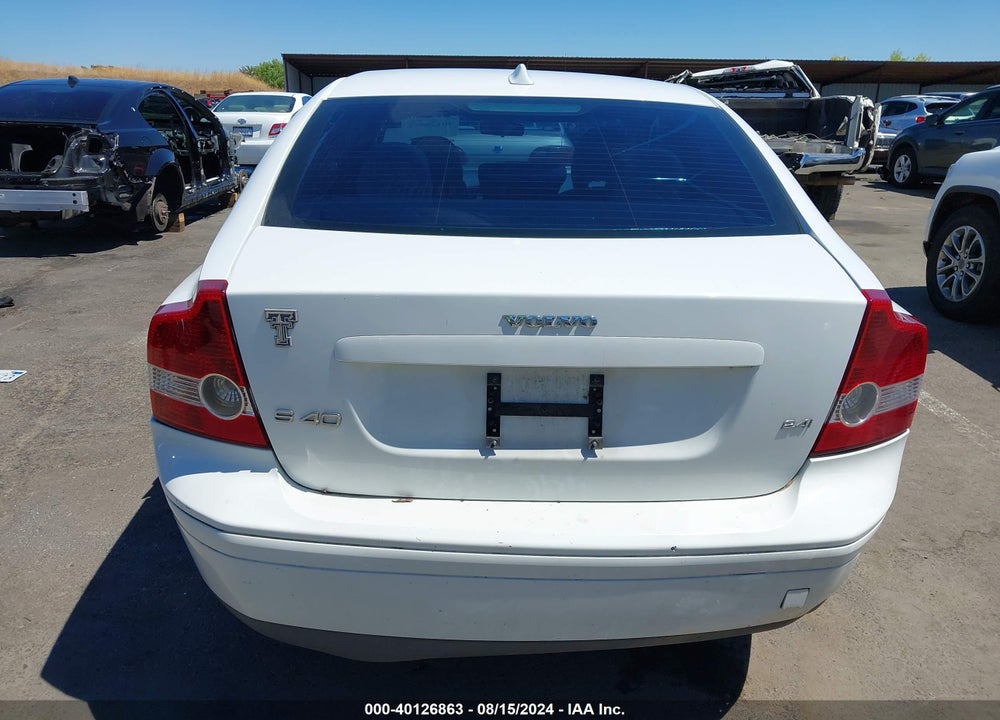 2007 VOLVO S40 2.4I VIN: YV1MS382572302511
