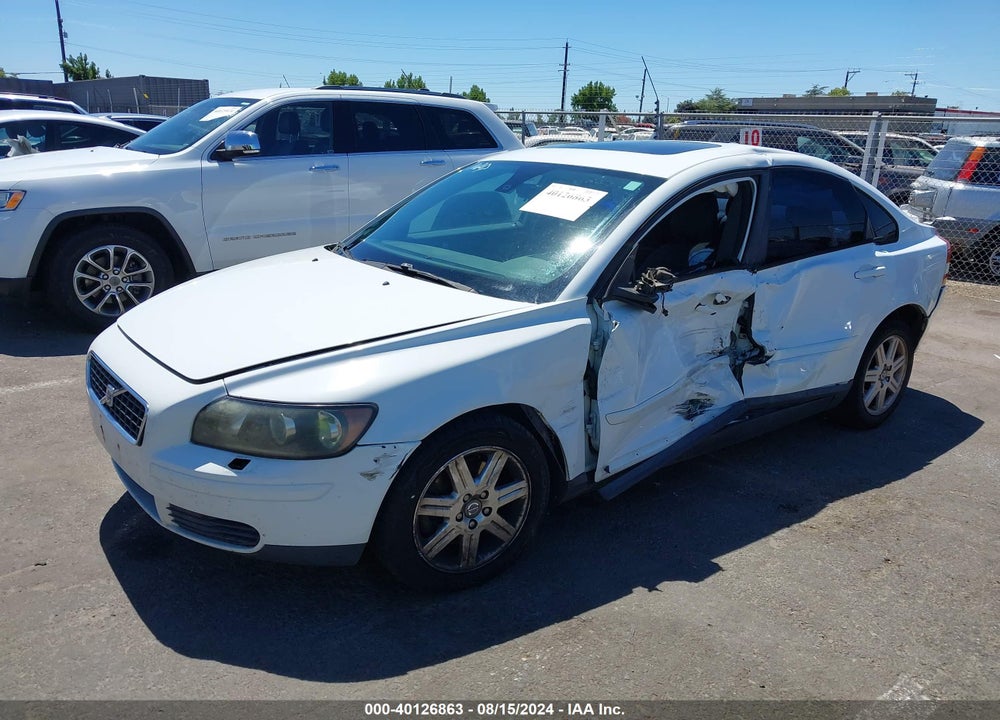 2007 VOLVO S40 2.4I VIN: YV1MS382572302511