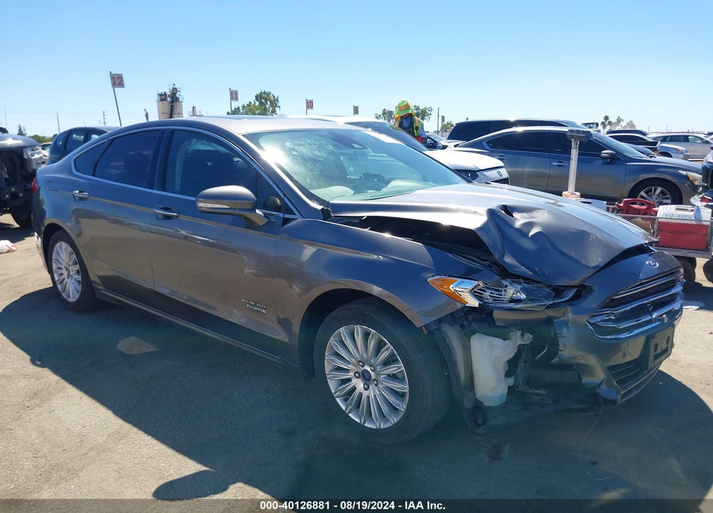 2014 FORD FUSION ENERGI TITANIUM VIN: 3FA6P0SU5ER185990