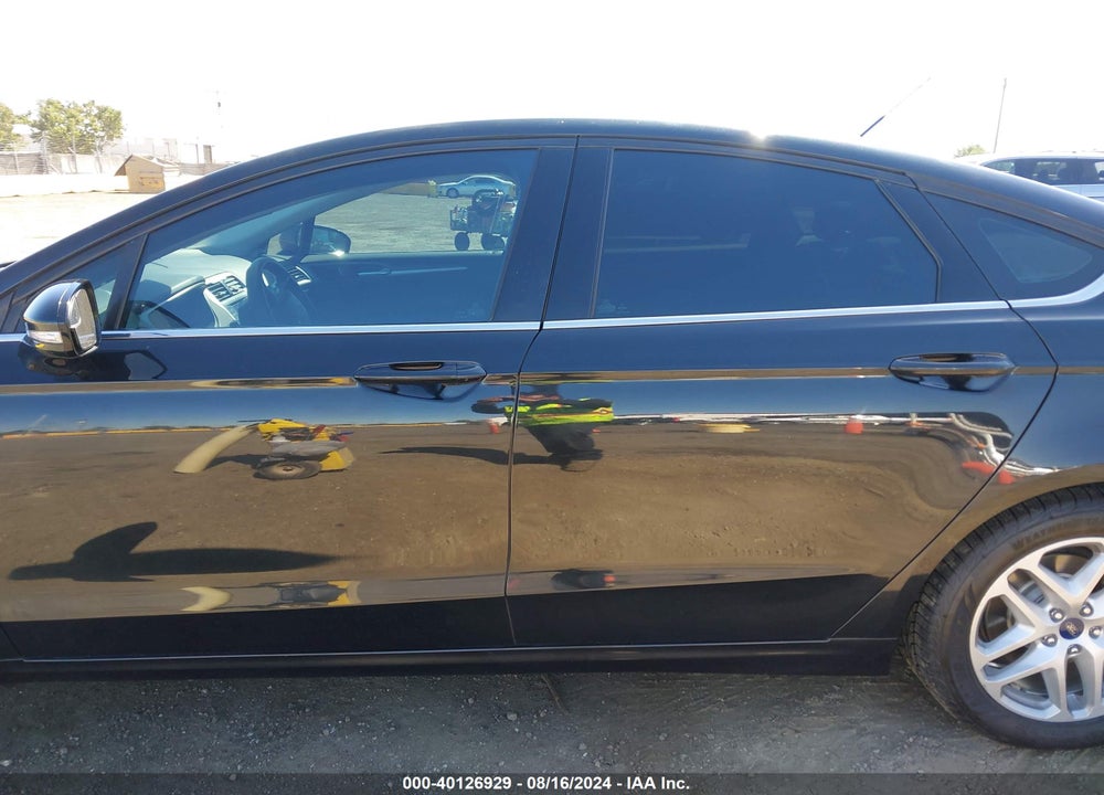 2014 FORD FUSION SE VIN: 3FA6P0HD8ER366928