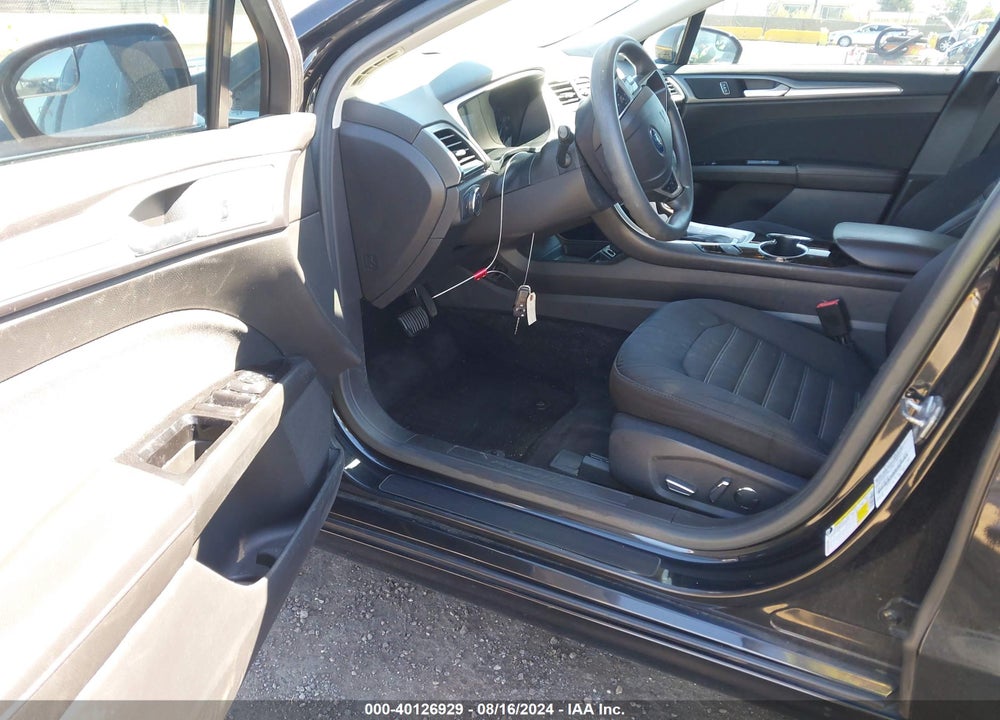 2014 FORD FUSION SE VIN: 3FA6P0HD8ER366928