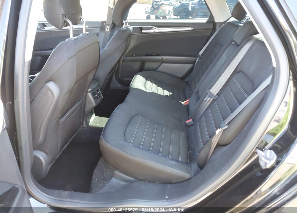 2014 FORD FUSION SE VIN: 3FA6P0HD8ER366928