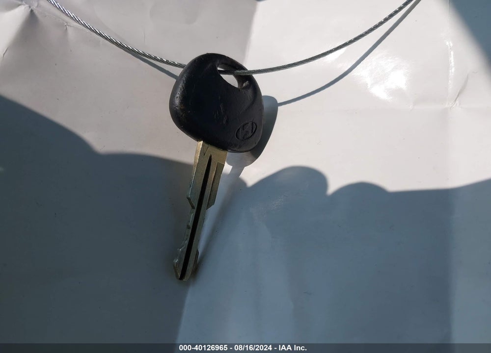 2008 HYUNDAI ACCENT GLS VIN: KMHCN46C38U267950