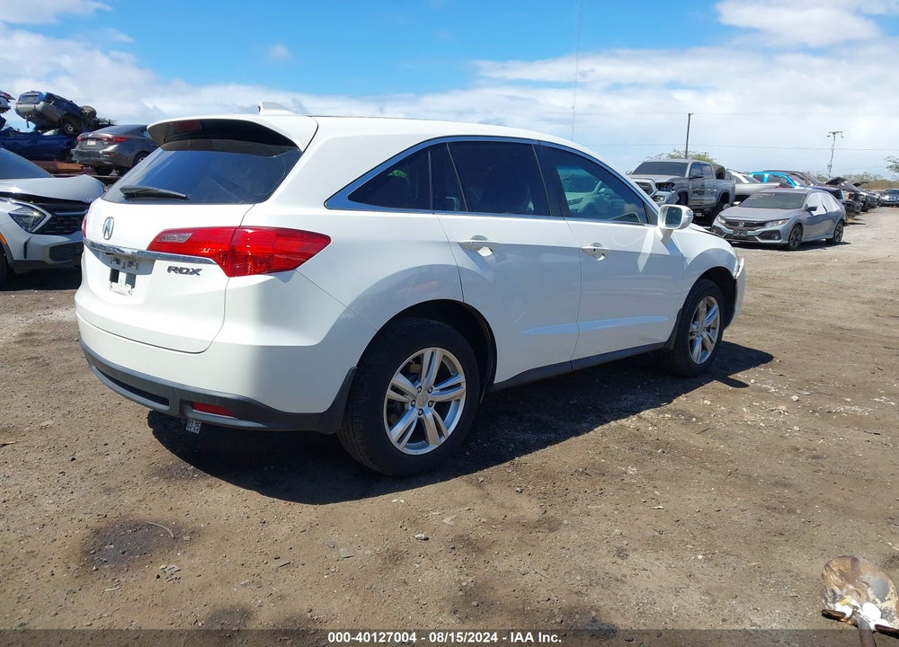2015 ACURA RDX VIN: 5J8TB3H30FL005571