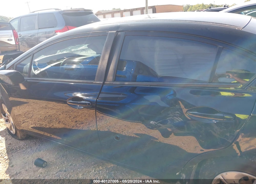 2014 HONDA CIVIC LX VIN: 19XFB2F51EE069779