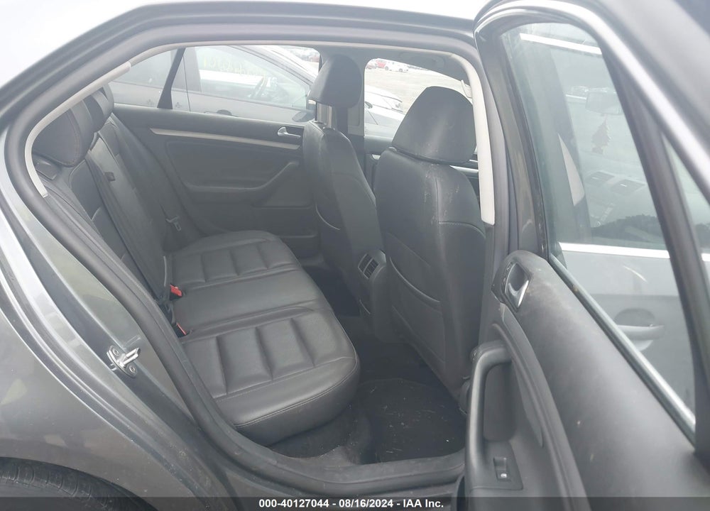 2008 VOLKSWAGEN JETTA SE/SEL VIN: 3VWRM71K38M178723