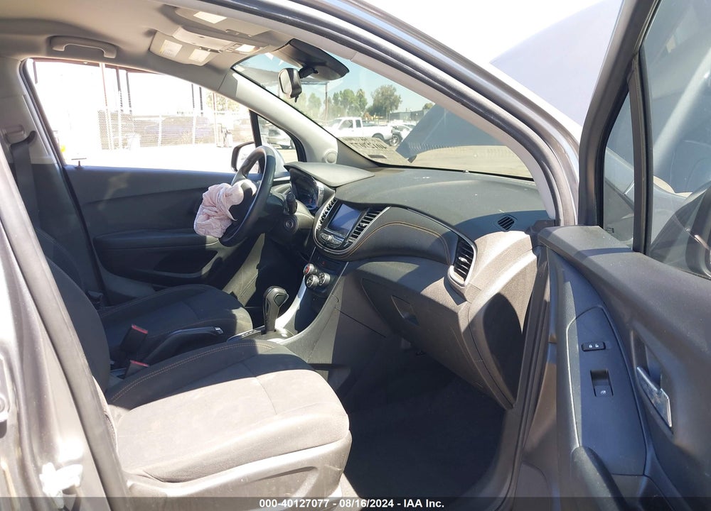 2020 CHEVROLET TRAX FWD LS VIN: 3GNCJKSB2LL181119