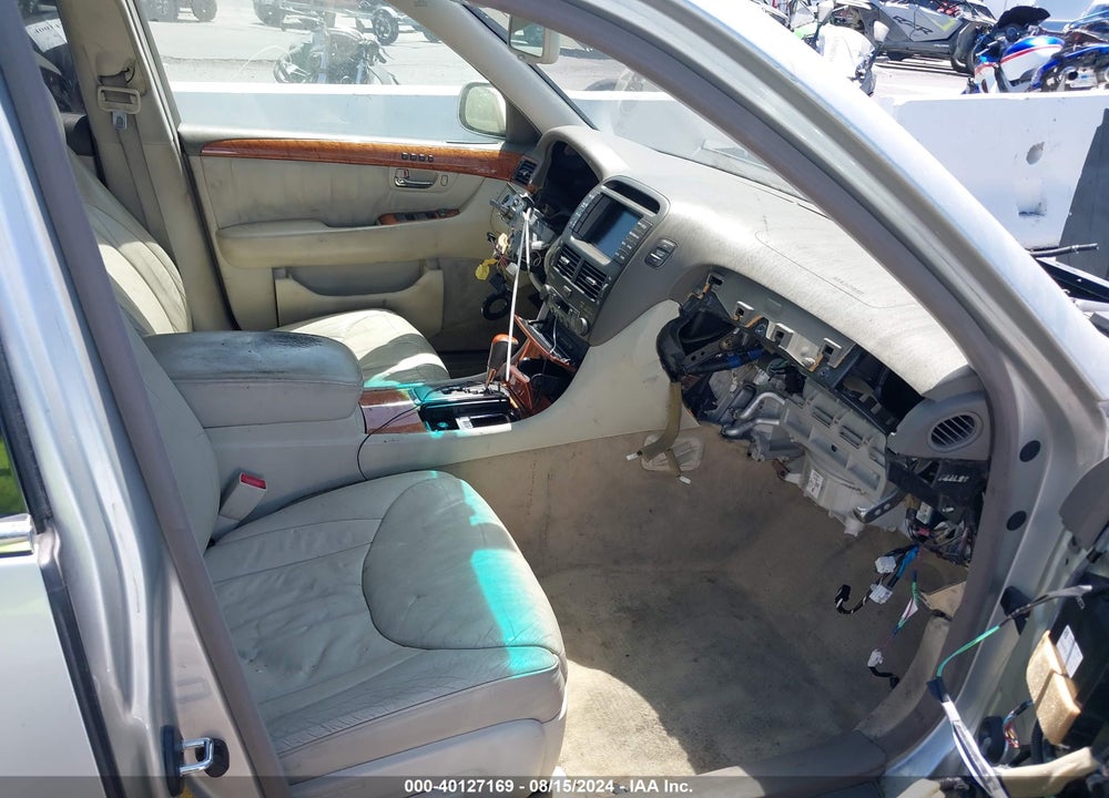 2002 LEXUS LS 430 VIN: JTHBN30F320065006
