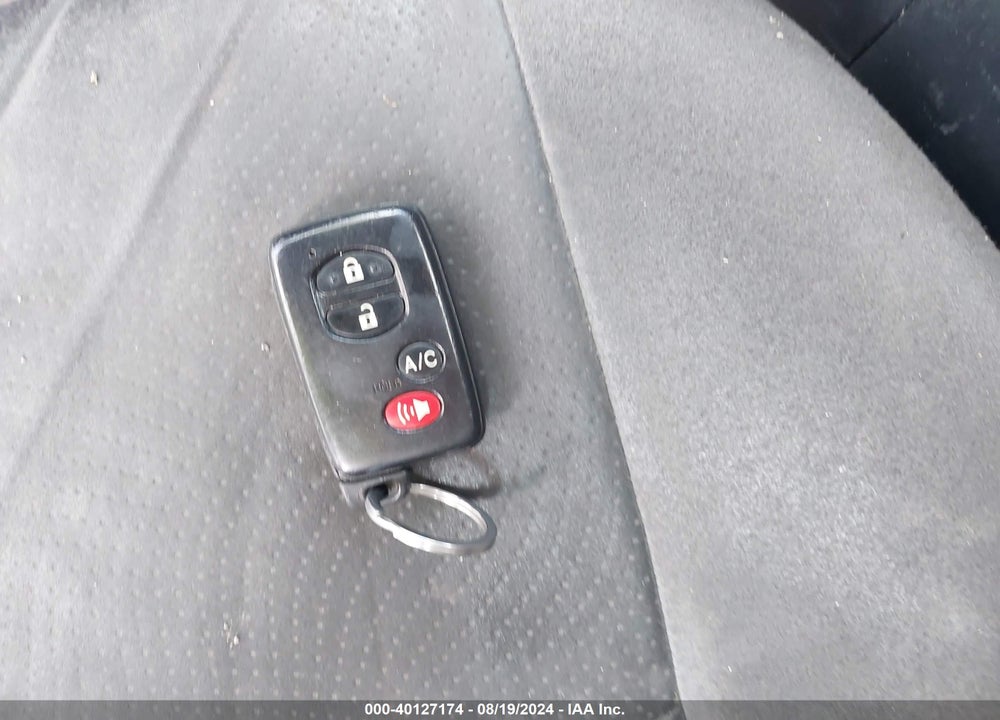 2014 TOYOTA PRIUS TWO VIN: JTDKN3DU0E1764201