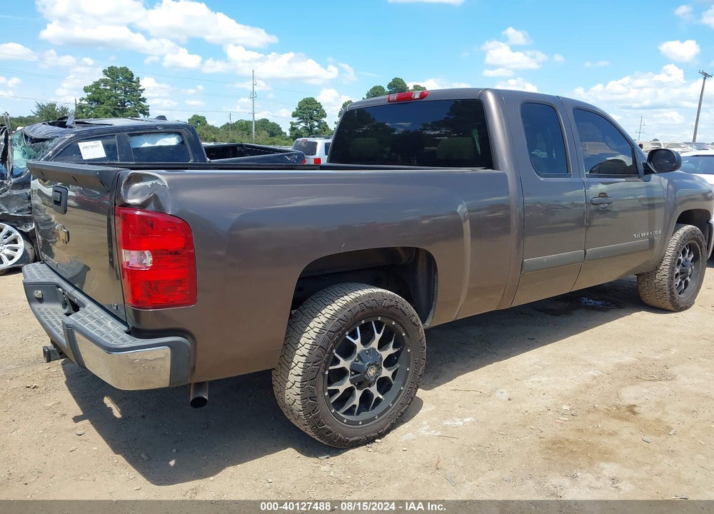2007 CHEVROLET SILVERADO 1500 LT1 VIN: 2GCEC19C371648401