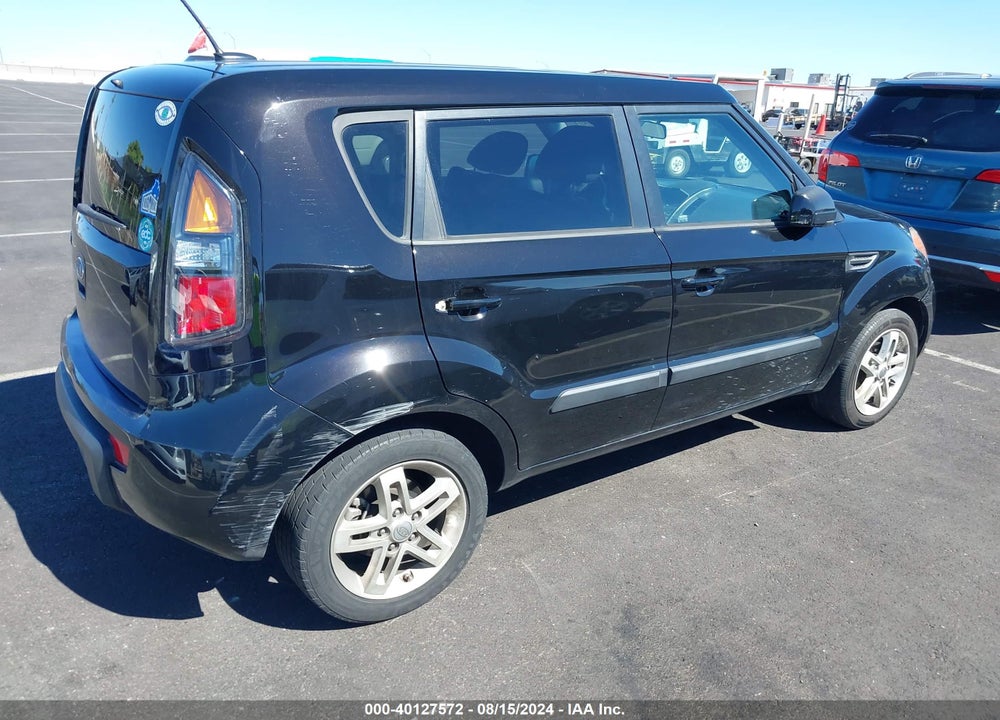 2011 KIA SOUL VIN: KNDJT2A23B7709863