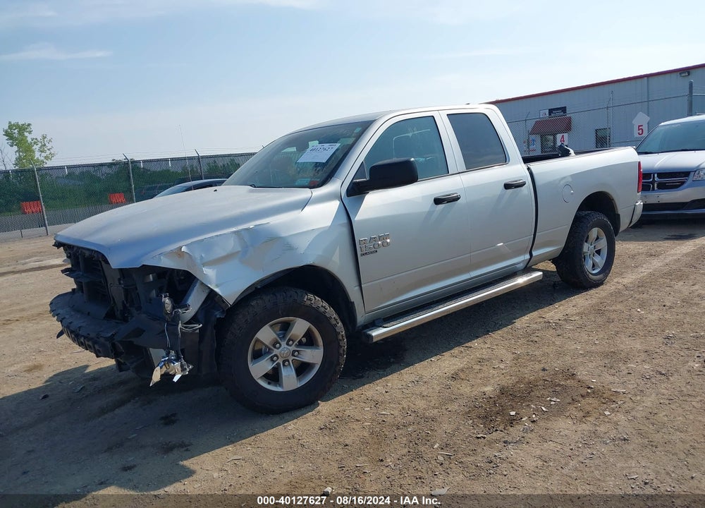 2019 RAM 1500 CLASSIC EXPRESS QUAD CAB 4X4 6'4 BOX VIN: 1C6RR7FG2KS517387