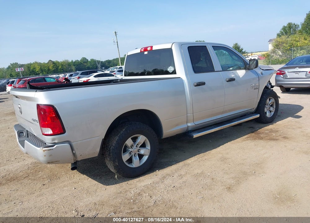 2019 RAM 1500 CLASSIC EXPRESS QUAD CAB 4X4 6'4 BOX VIN: 1C6RR7FG2KS517387