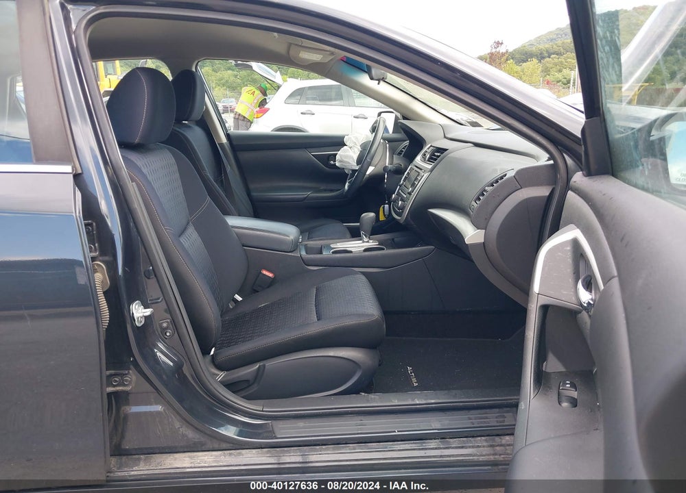 2017 NISSAN ALTIMA 2.5 SV VIN: 1N4AL3AP4HC125219