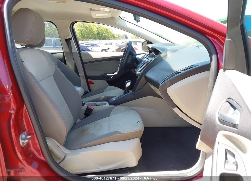 2014 FORD FOCUS SE VIN: 1FADP3K2XEL367450