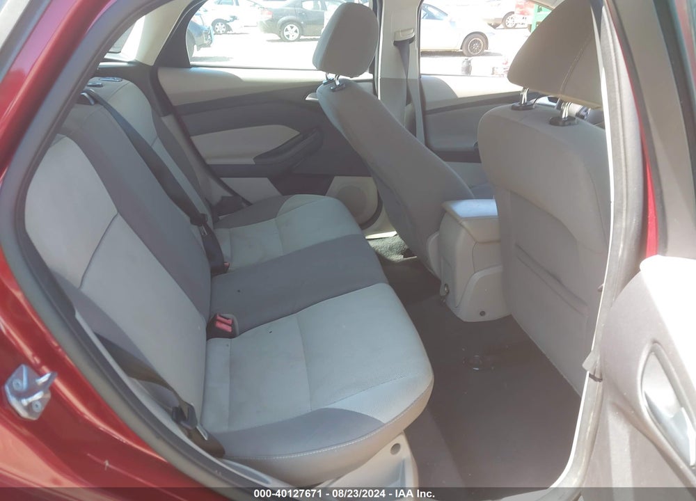 2014 FORD FOCUS SE VIN: 1FADP3K2XEL367450