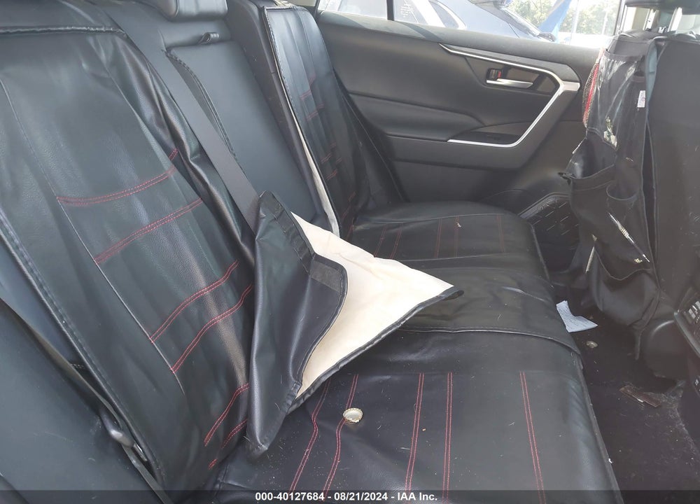 2020 TOYOTA RAV4 XLE PREMIUM VIN: JTMA1RFV0LJ036603