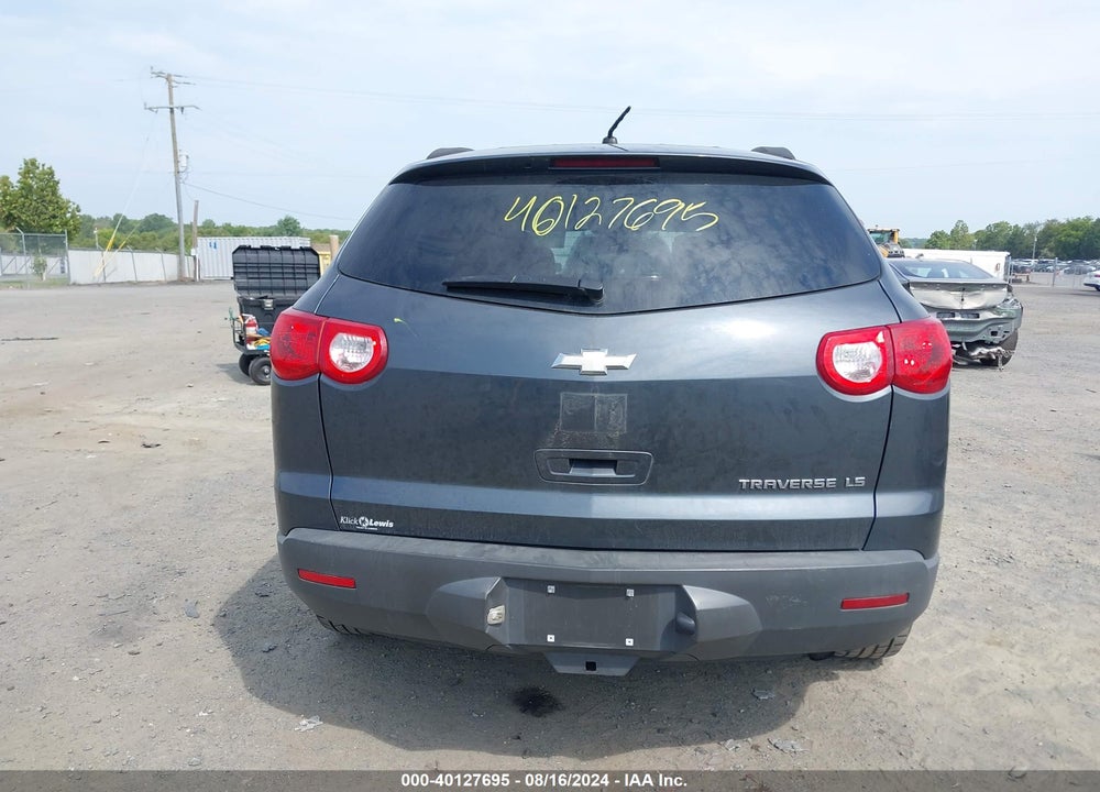 2011 CHEVROLET TRAVERSE LS VIN: 1GNKREED2BJ322862