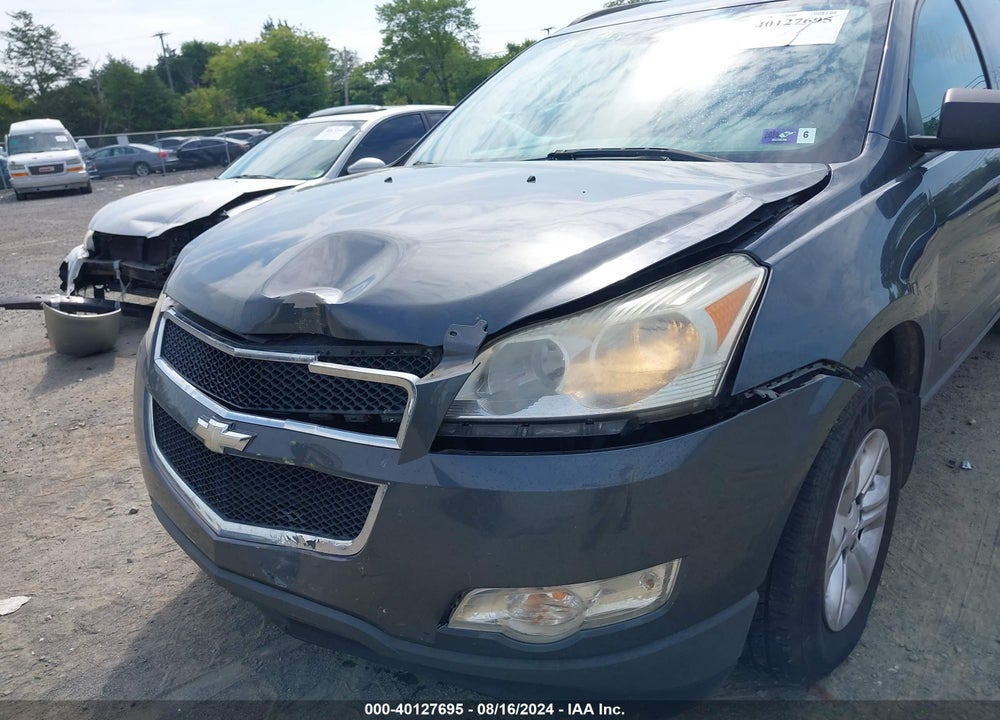 2011 CHEVROLET TRAVERSE LS VIN: 1GNKREED2BJ322862