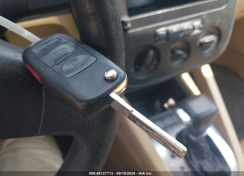 2007 VOLKSWAGEN JETTA VIN: 3VWEF71K37M052692
