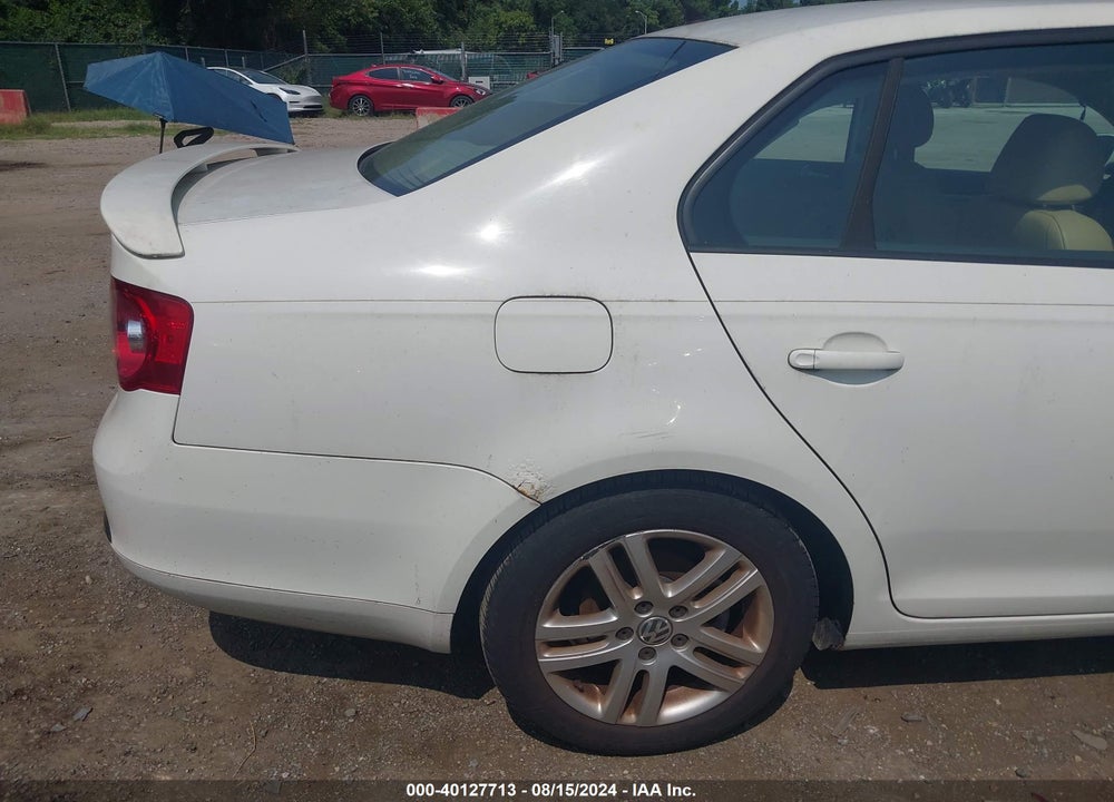 2007 VOLKSWAGEN JETTA VIN: 3VWEF71K37M052692