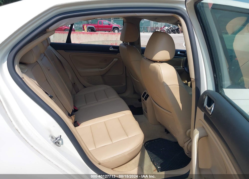 2007 VOLKSWAGEN JETTA VIN: 3VWEF71K37M052692