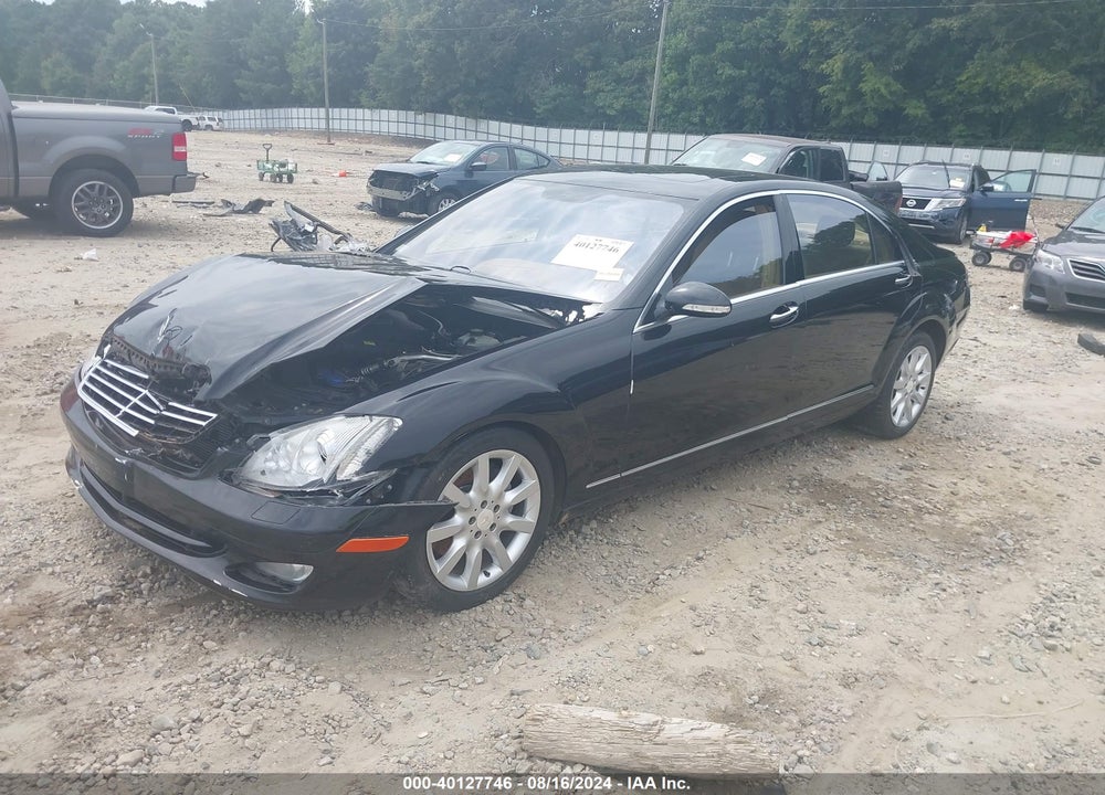 2008 MERCEDES-BENZ S 550 VIN: WDDNG71X28A156932