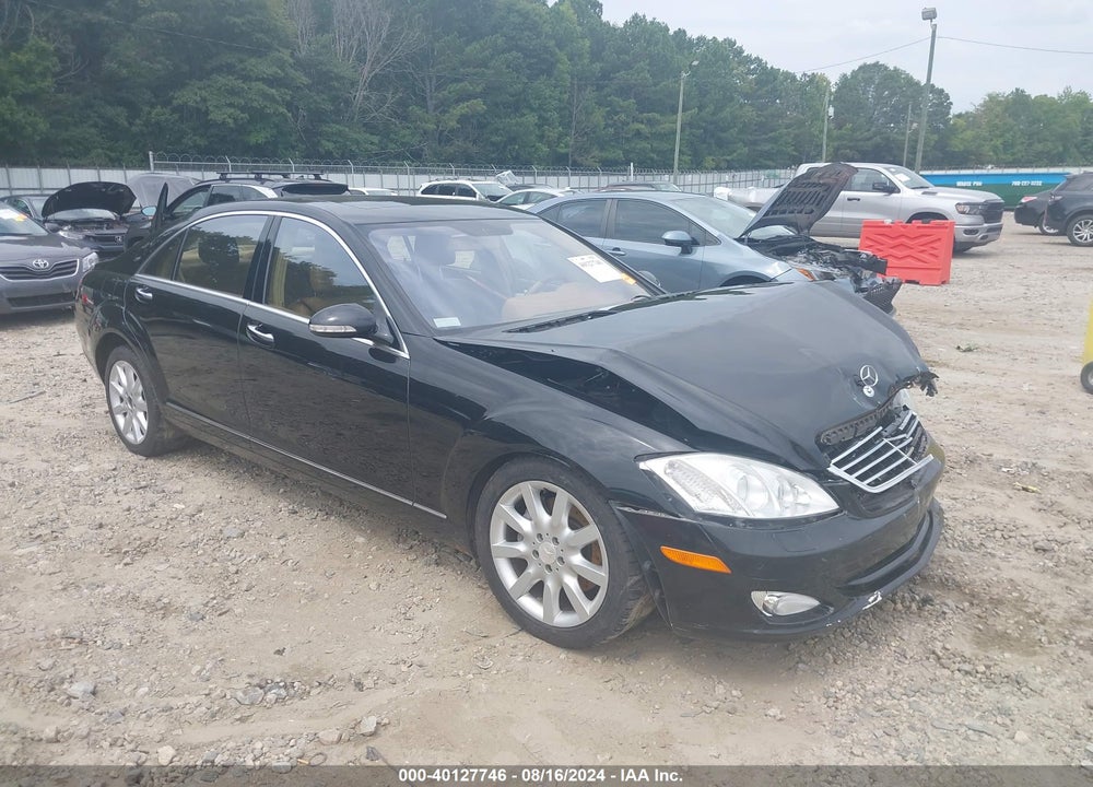 2008 MERCEDES-BENZ S 550 VIN: WDDNG71X28A156932