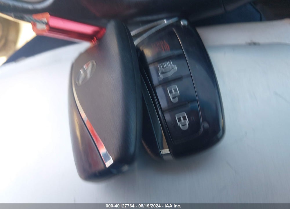2016 HYUNDAI SANTA FE SE VIN: KM8SRDHF0GU135041