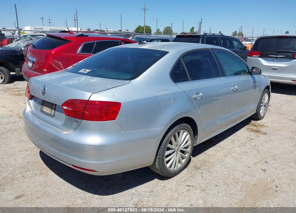 2012 VOLKSWAGEN JETTA 2.5L SEL VIN: 3VWLX7AJ6CM364866
