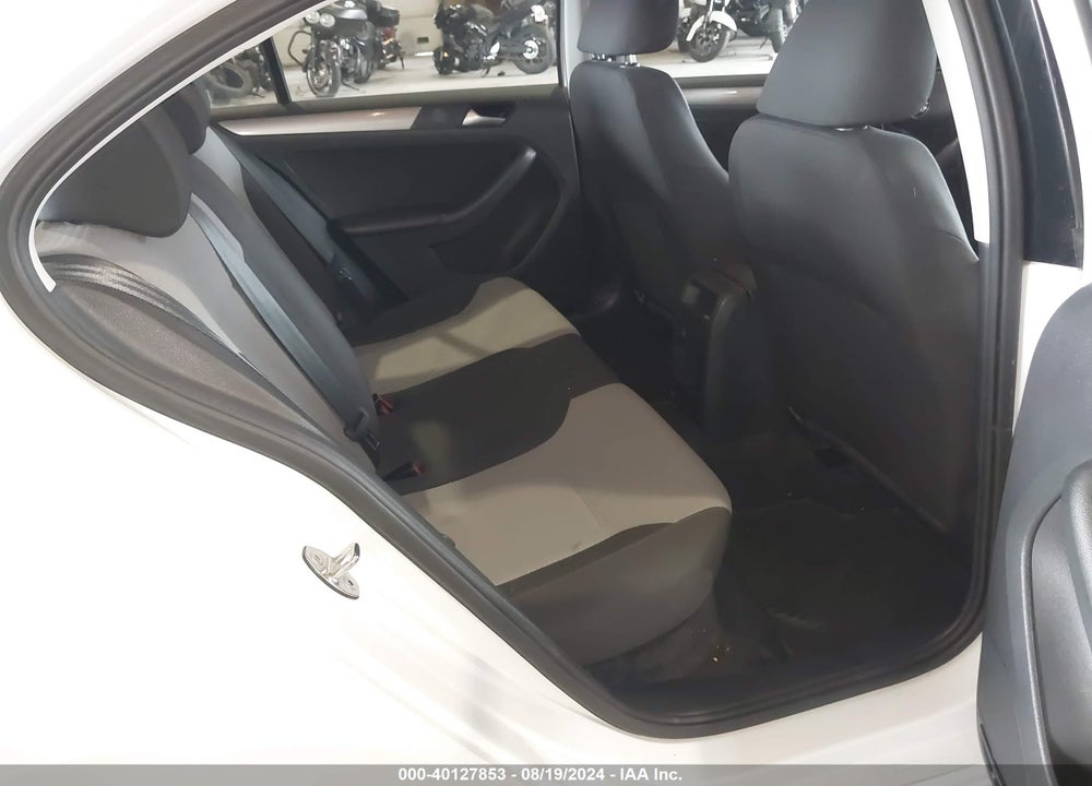 2017 VOLKSWAGEN JETTA 1.4T S VIN: 3VW2B7AJ3HM401051