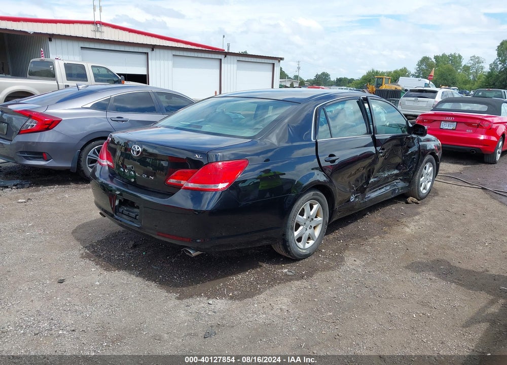 2005 TOYOTA AVALON XL VIN: 4T1BK36B15U041696