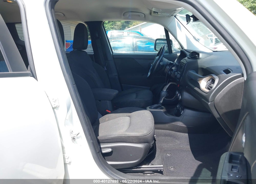 2017 JEEP RENEGADE LATITUDE 4X4 VIN: ZACCJBBB6HPE44090
