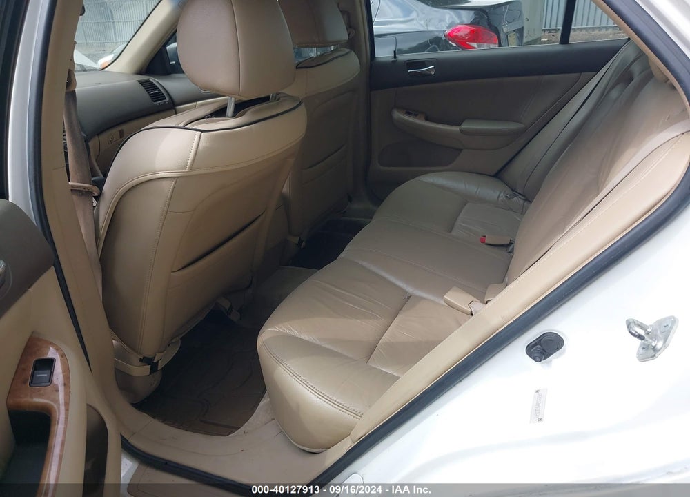 2005 HONDA ACCORD 2.4 EX VIN: 1HGCM56895A068649
