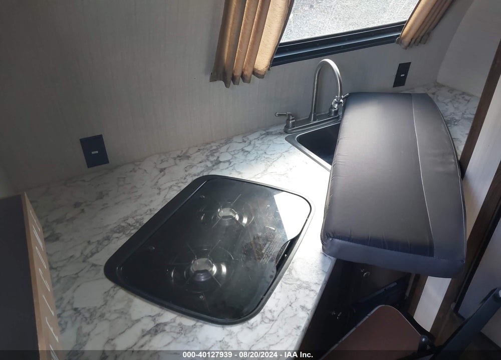 2018 KEYSTONE BULLETT TRAVEL TRLR VIN: 4YDT17117JW430677